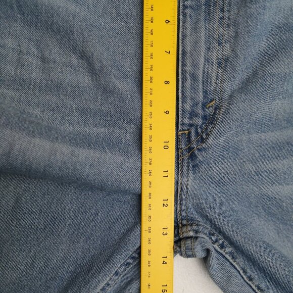 Levi's 559 Men's Size 44/32 Light Wash Zipper & Button Closure Blue Jeans - Picture 13 of 15